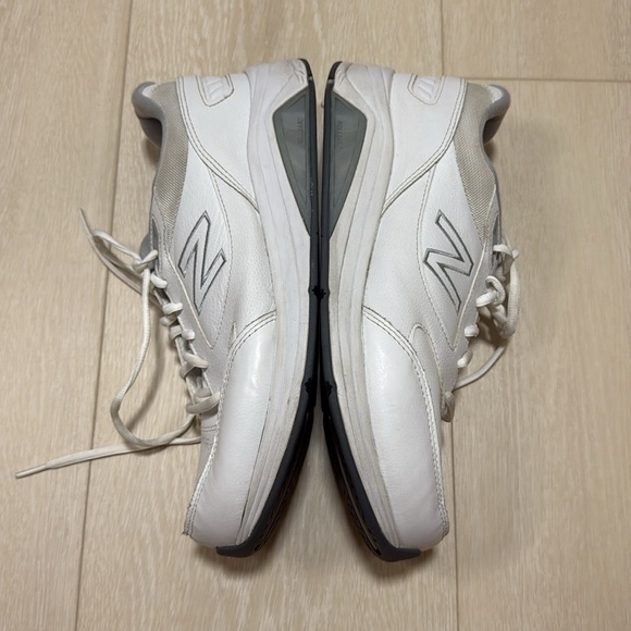 3/$10 New Balance 928v3 White Blue Sneakers - Picture 7 of 9